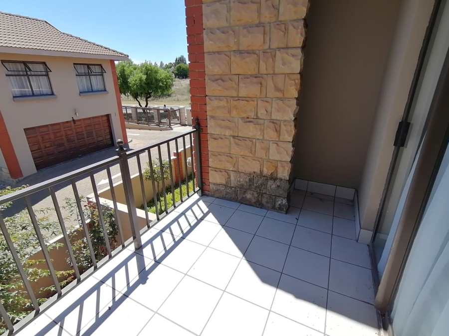 3 Bedroom Property for Sale in Woodland Hills Wildlife Estate Free State